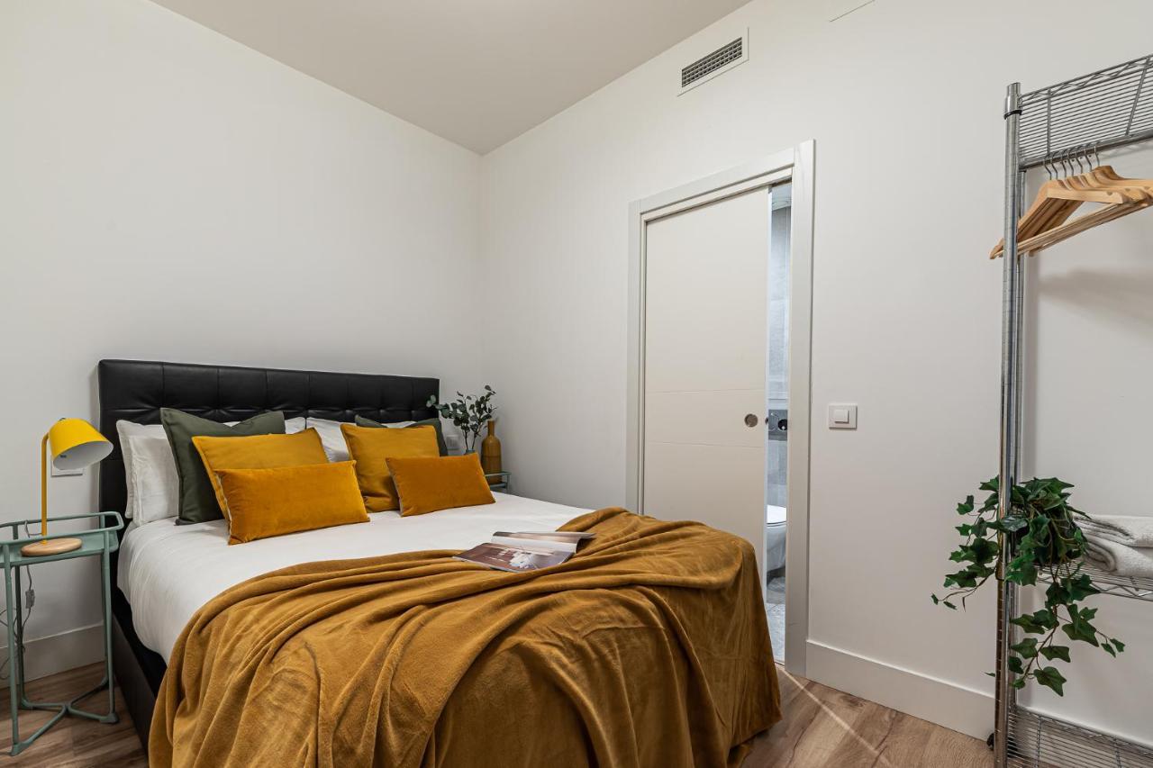 Appartamento Waou Puerta Del Sol IV - Alquiler Corta Duracion Madrid Esterno foto